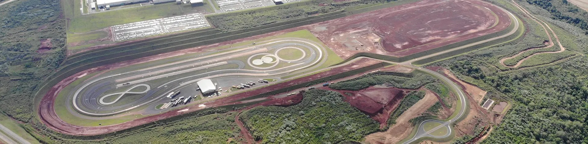 estudo-de-caso-mercedez_Olho$$18246